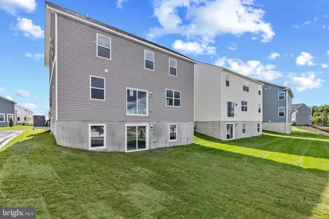 Exterior - 1572 Bentstalk Dr, Frederick, MD 21703 photo 2 of 2