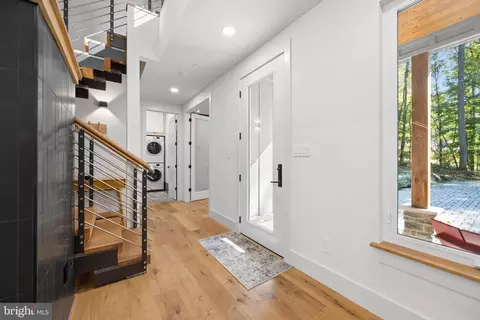 Entry Way - 4833 Reels Mill Rd, Frederick, MD 21704 photo 1 of 32