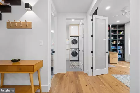 Entry Way - 4833 Reels Mill Rd, Frederick, MD 21704 photo 14 of 32