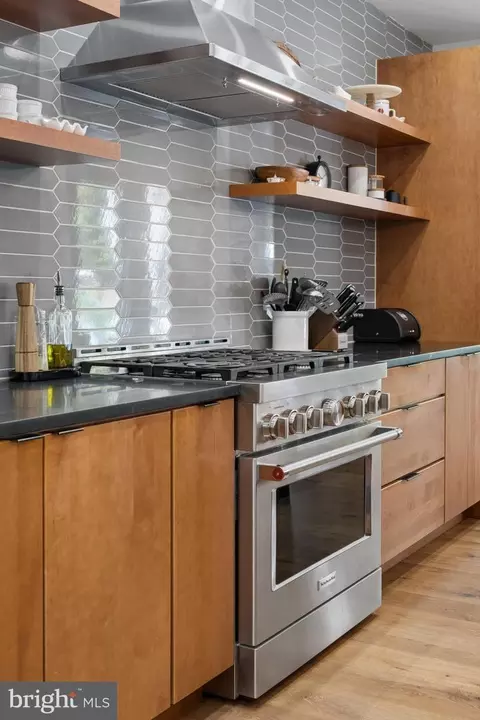 Kitchen - 4833 Reels Mill Rd, Frederick, MD 21704 photo 7 of 14