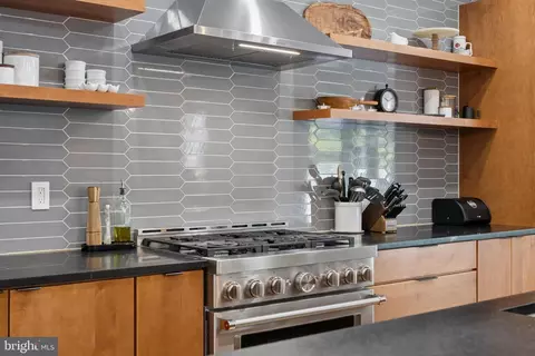 Kitchen - 4833 Reels Mill Rd, Frederick, MD 21704 photo 6 of 14