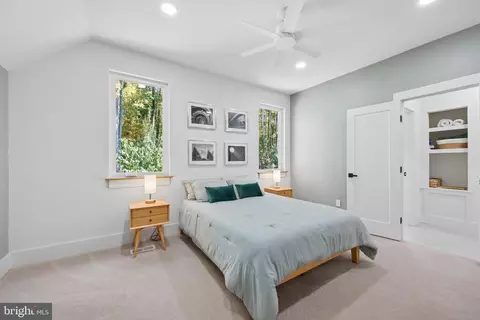 Bedroom - 4833 Reels Mill Rd, Frederick, MD 21704 photo 6 of 10