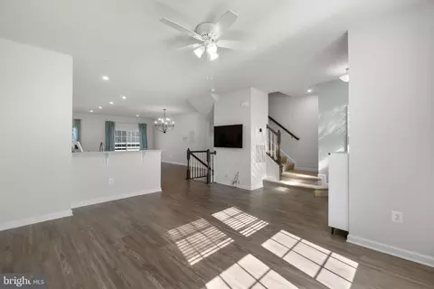 Entry Way - 4792 Hiteshow Dr, Frederick, MD 21703 photo 2 of 10