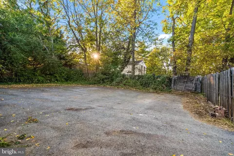 Exterior - 207 Center St, Frederick, MD 21701 photo 2 of 15