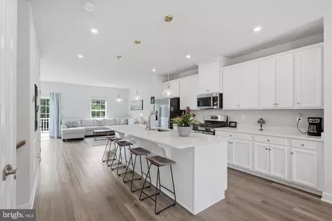 Entry Way - 1736 Atlas Dr, Frederick, MD 21702 photo 2 of 14