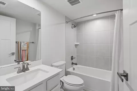 Bath - 1736 Atlas Dr, Frederick, MD 21702 photo 1 of 1