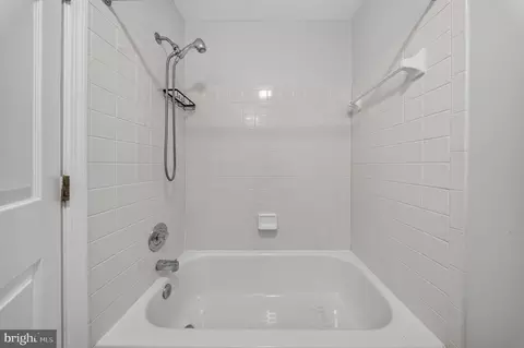 Bath - 609 Himes Ave #110, Frederick, MD 21703 photo 4 of 4