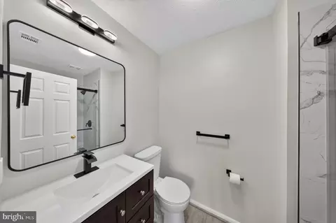 Bath - 609 Himes Ave #110, Frederick, MD 21703 photo 1 of 4
