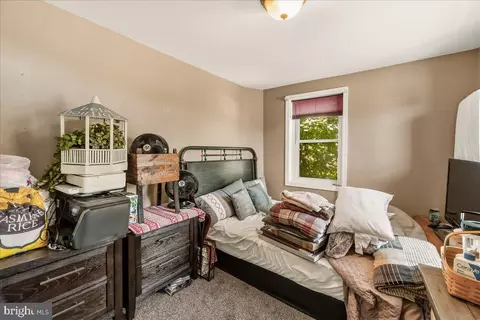 Bedroom - 201 W 5th St, Frederick, MD 21701 photo 1 of 3