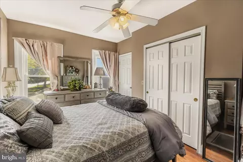 Bedroom - 201 W 5th St, Frederick, MD 21701 photo 2 of 3