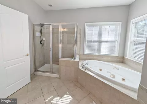Bath - 2647 Monocacy Ford Rd, Frederick, MD 21701 photo 2 of 5