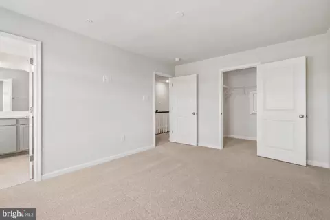 Entry Way - 235 Monroe Ave, Frederick, MD 21701 photo 9 of 17