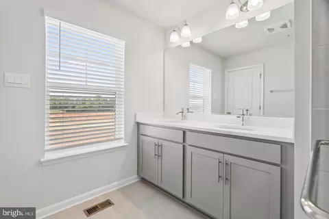 Entry Way - 235 Monroe Ave, Frederick, MD 21701 photo 14 of 17