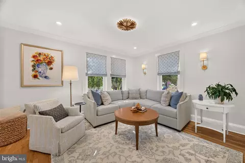 Living - 501 Fleming Ave, Frederick, MD 21701 photo 1 of 1