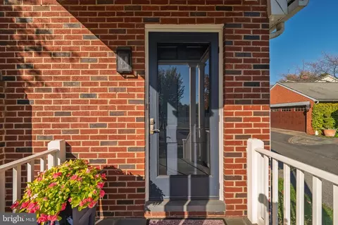 Entry Way - 501 Fleming Ave, Frederick, MD 21701 photo 11 of 11