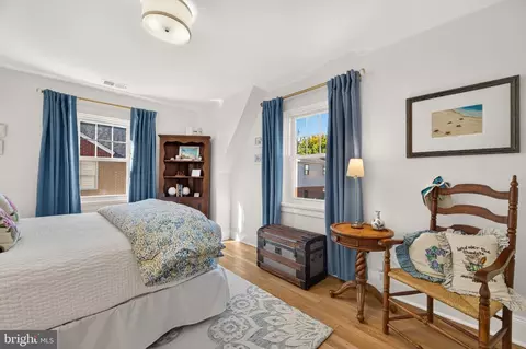 Bedroom - 501 Fleming Ave, Frederick, MD 21701 photo 8 of 11