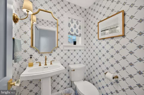Bath - 501 Fleming Ave, Frederick, MD 21701 photo 1 of 5