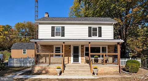 814 Tritapoe Dr, Knoxville, MD 21758