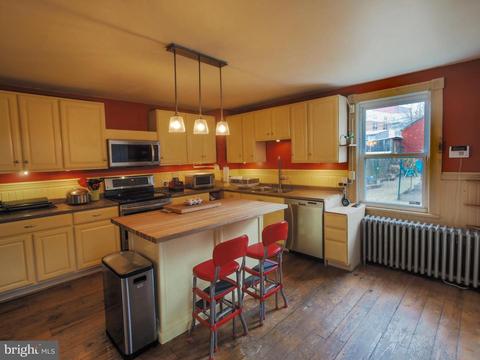 233 W 5th St, Frederick, MD 21701 photo 8