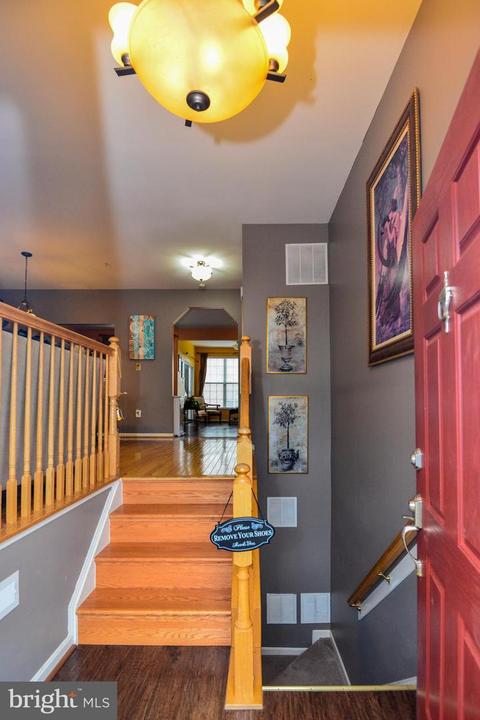 6602 Duncan Pl, Frederick, MD 21703 photo 2