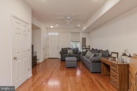 642 Tivoli Rd, Frederick, MD 21703 photo 4