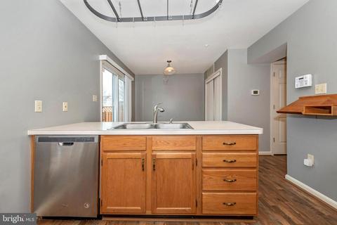 2232 Wetherburne Way, Frederick, MD 21702 photo 16