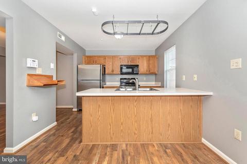 2232 Wetherburne Way, Frederick, MD 21702 photo 3