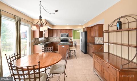 2088 E Greenleaf Dr, Frederick, MD 21702 photo 5