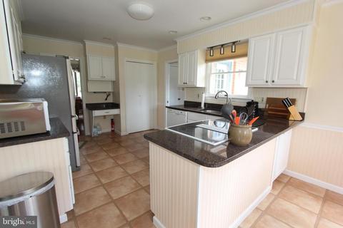 8102 Overlook Ct, Frederick, MD 21702 photo 9