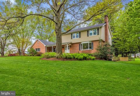 7314 Brookside Dr, Frederick, MD 21702 photo 1