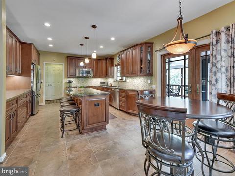 6405 Spring Forest Rd, Frederick, MD 21701 photo 12