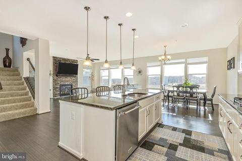 1108 Lakin Dr, Frederick, MD 21702 photo 38