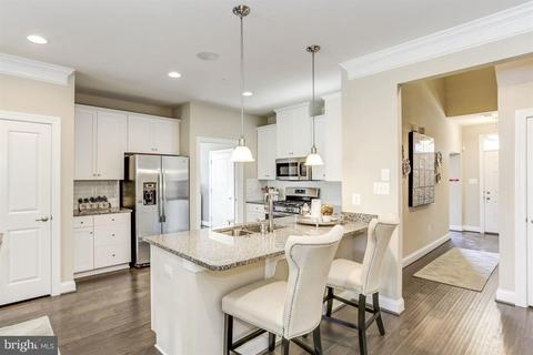6575 Autumn Olive Dr, Frederick, MD 21703 photo 3