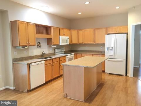 2023 Chapel Ct, Frederick, MD 21702 photo 8