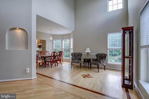 802 Apache Ct, Frederick, MD 21701 photo 4