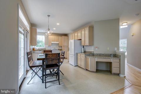 802 Apache Ct, Frederick, MD 21701 photo 10