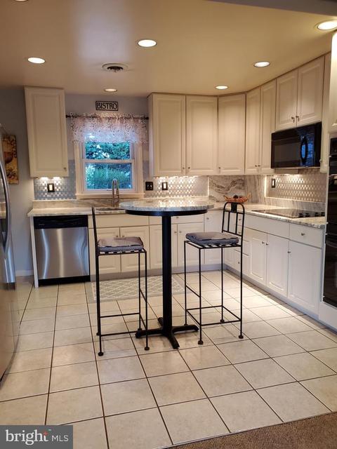 928 Shawnee Dr, Frederick, MD 21701 photo 10