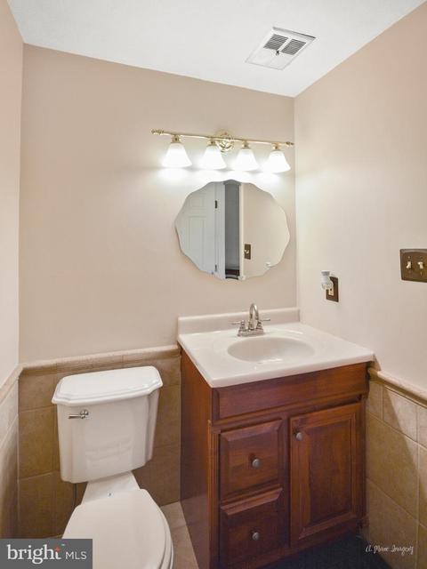 8008 Cattail Ct, Frederick, MD 21701 photo 11