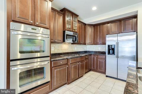 3608 Spring Hollow Ln, Frederick, MD 21704 photo 9