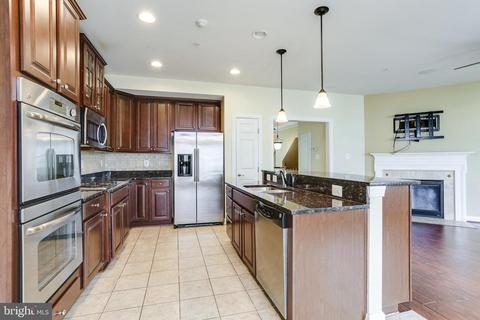 3608 Spring Hollow Ln, Frederick, MD 21704 photo 8