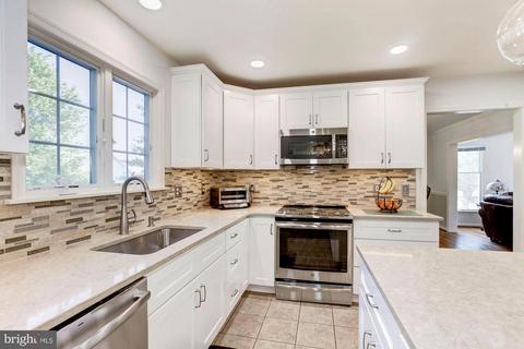1023 Lindfield Dr, Frederick, MD 21702 photo 14