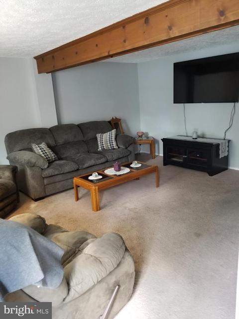 1774 Springfield Ln, Frederick, MD 21702 photo 2