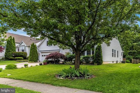 810 Apache Ct, Frederick, MD 21701 photo 3