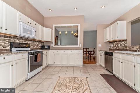 810 Apache Ct, Frederick, MD 21701 photo 17