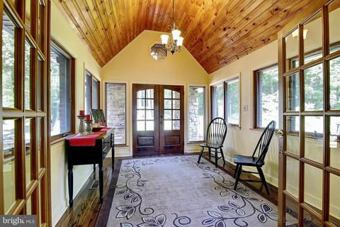 13501 John Kline Rd, Smithsburg, MD 21783 photo 2