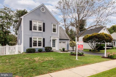 218 Thames Dr, Frederick, MD 21702 photo 2
