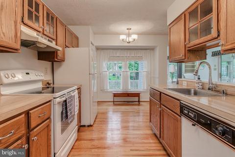 218 Thames Dr, Frederick, MD 21702 photo 13