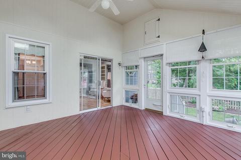 218 Thames Dr, Frederick, MD 21702 photo 28
