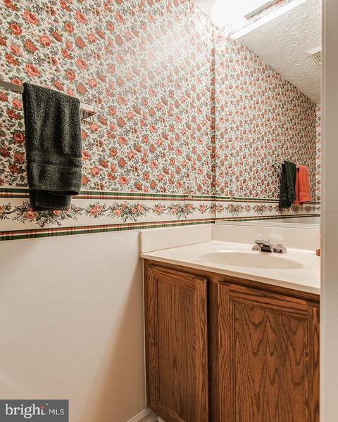 218 Thames Dr, Frederick, MD 21702 photo 17
