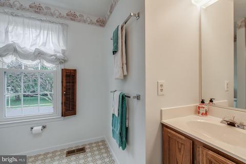 218 Thames Dr, Frederick, MD 21702 photo 36